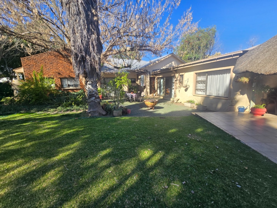 5 Bedroom Property for Sale in Dan Pienaar Free State